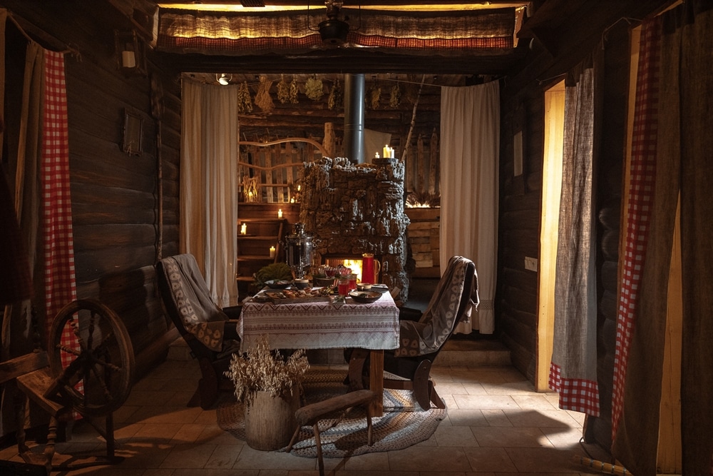 Курная изба слайд 1